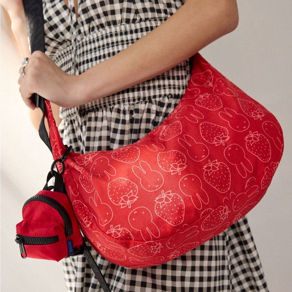 BAGGU Miffy UO Exclusive Medium Nylon Crescent Bag Strawberry NWT